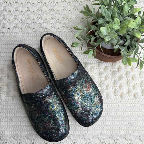 ALEGRIA Women's 41 Keli Floral Fusion Slip On Comfort Shoe Leather Metallic Blk - Picture 11 of 11